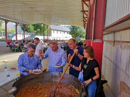Imagen Más de medio millar de personas disfruta del nordeste y de las rutas organizadas en el IV Fin de Semana del Turismo
