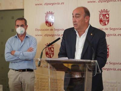 Imagen El presidente de la Diputación reconoce 