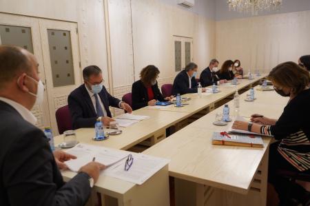 Imagen La Junta de Gobierno de la Diputación aprueba ayudas a los ayuntamientos para la limpieza en los colegios y para la adquisición de maquinaria