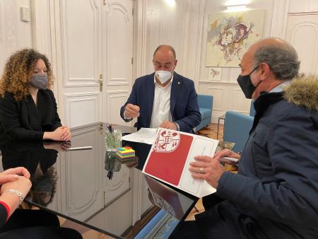 Imagen La Diputación apoya al gremio artesanal de la provincia