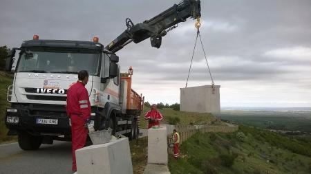 Imagen La Diputación instala nuevos malecones en la bajada del puerto del Alto de la Serrezuela