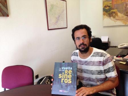 Imagen La vuelta de los resineros recoge unas 150 fotografías sobre este oficio