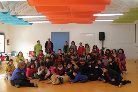 Imagen Alumnos del Colegio La Atalaya visitan el Centro de Servicios Sociales 