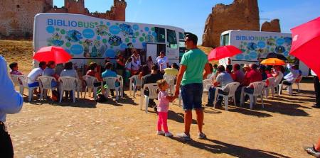 Imagen Los Bibliobuses celebraron una jornada de puertas abiertas con motivo del Hay Festival Segovia