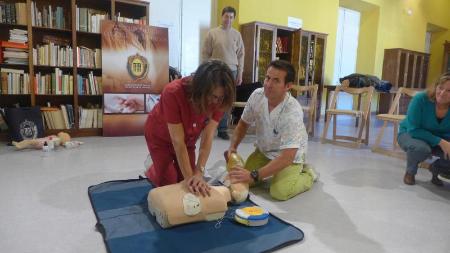Imagen El Área de Asuntos Sociales y el Colegio de Médicos forman en Reanimación Cardiopulmonar a los trabajadores de los centros