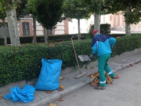 Imagen 116 municipios pudieron contratar desempleados en 2016 gracias al Plan de Empleo Provincial de la Diputación