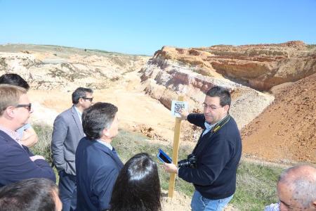 Imagen El Museo de Minerales de Valseca estrena equipo multimedia y geo-ruta por Los Berrocales