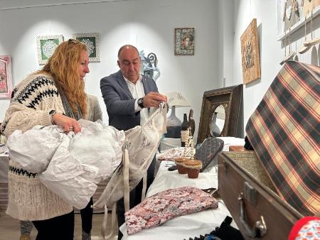 Imagen Zarzuela del Pinar, Carbonero El Mayor y Cabezuela inician las inauguraciones de las exposiciones de las Aulas de Manualidades de la...