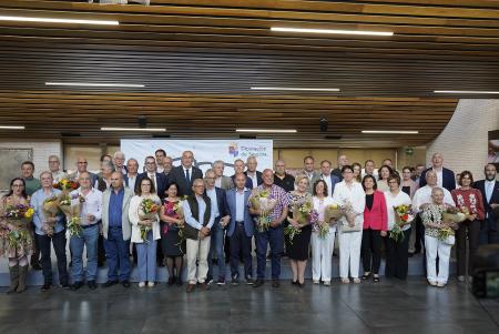 La Diputación celebra Santa Rita, agradeciendo en su jubilación a más de una treintena de personas su lealtad responsabilidad, esfuerzo y...