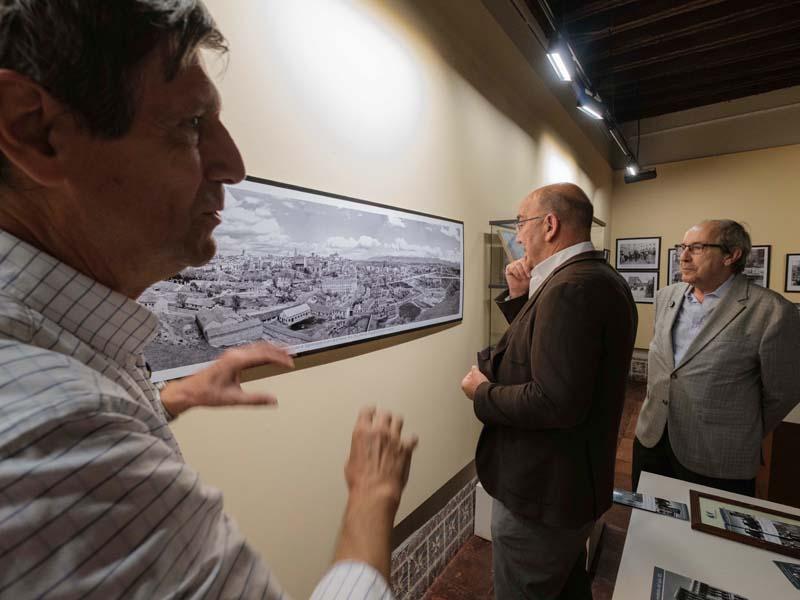 Las fotografías de Robert Gillon ceden el testigo a las de Manuel Riosalido en el séptimo episodio de su colección en el Museo Rodera Robles