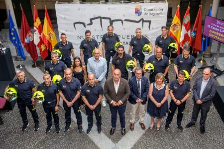 La Diputación de Segovia celebra el acto de toma posesión de once cabos del Servicio de Prevención y Extinción de Incendios y Salvamento