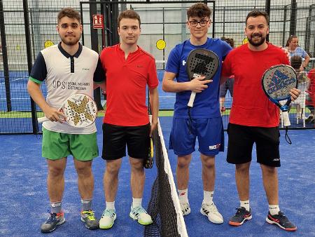 Diego García gana, junto a Rodrigo Casado, en la cuarta jornada del Circuito Provincial de Pádel de la Diputación y asciende a lo alto del...