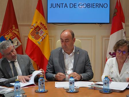 Imagen La Junta de Gobierno de la Diputación aprueba el reparto de cerca de 18.000 euros en ayudas destinadas a la dinamización de la cultura en el territorio