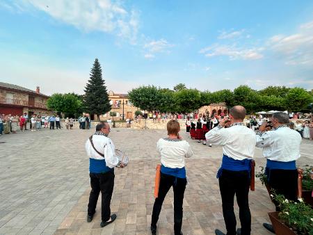 Torreiglesias celebra la conclusión de la remodelación integral de su Plaza Mayor con un acto de inauguración al que ha asistido el presidente...