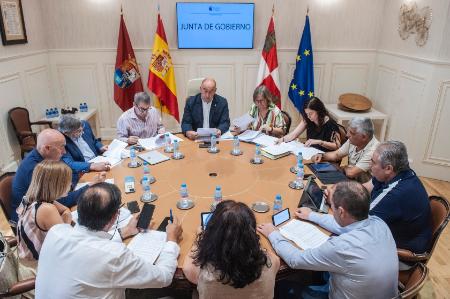 La Junta de Gobierno de la Diputación aprueba las bases para la provisión de varias plazas y para programas culturales