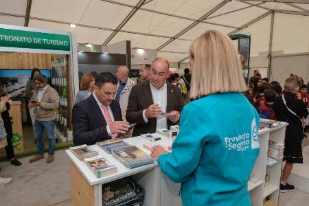 Turismo de la Provincia de Segovia y Alimentos de Segovia exhiben en Naturcyl 2025 la riqueza turística y gastronómica de la provincia
