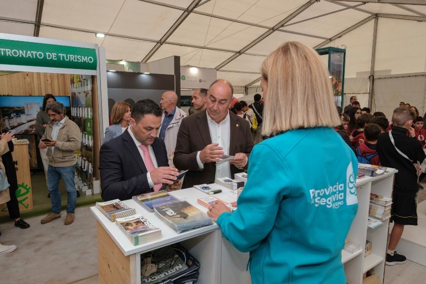 Turismo de la Provincia de Segovia y Alimentos de Segovia exhiben en Naturcyl 2025 la riqueza turística y gastronómica de la provincia