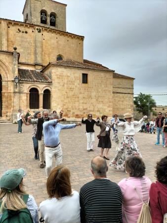 Imagen La Diputación cierra el ciclo ‘Viajero, yo te enseñaré Segovia’ en torno al eclipse solar, con todas las plazas cubiertas y una gran...