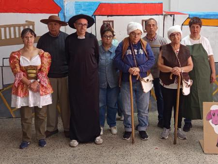 Imagen El Teatro Juan Bravo recibe a Nuevos Horizontes, Almuérdago, Teatro...