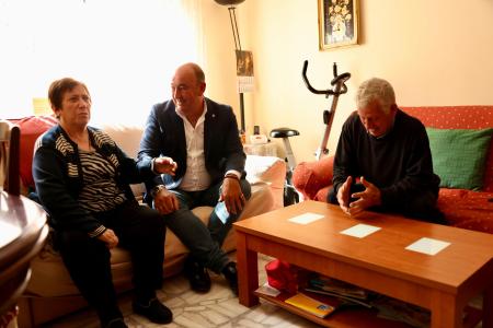 La Diputación de Segovia recibe el Premio FUNDOS a la Innovación Social Pública por su programa ‘Vecin+s Puerta con Puerta: Redes de Solidaridad’