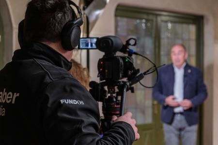 La Diputación de Segovia recibe el Premio FUNDOS a la Innovación Social Pública por su programa ‘Vecin+s Puerta con Puerta: Redes de Solidaridad’