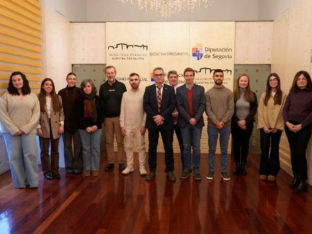 Imagen Seis jóvenes recién graduados dan inicio a doce meses de beca formativa en la Diputación