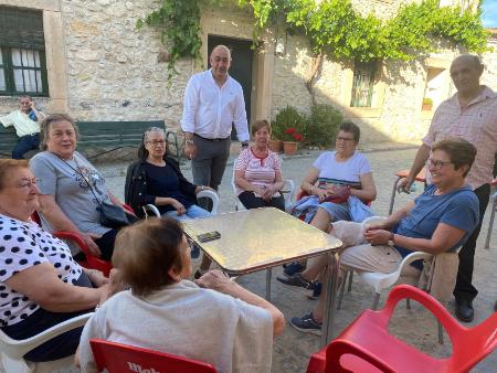 Miguel Ángel de Vicente recorre los pueblos de la zona norte de la Comunidad de Villa y Tierra de Pedraza en una nueva jornada de visita...