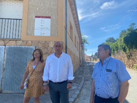 Miguel Ángel de Vicente recorre los pueblos de la zona norte de la Comunidad de Villa y Tierra de Pedraza en una nueva jornada de visita...