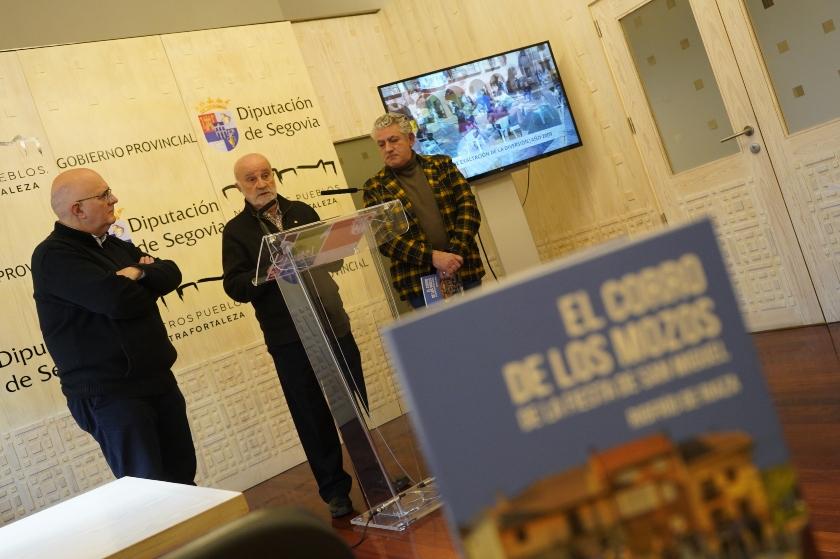 La Diputación de Segovia rescata la memoria de ‘El corro de los mozos’ de Riofrío de Riaza en una nueva publicación