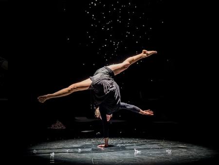 Imagen El Teatro Juan Bravo se suma a la conmemoración del 8M con las funciones...