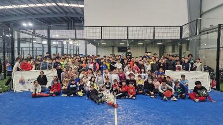 Imagen Trescientos sesenta niños de distintos puntos de la provincia disfrutan del atletismo y el pádel en nuevas competiciones del Deporte en Edad Escolar