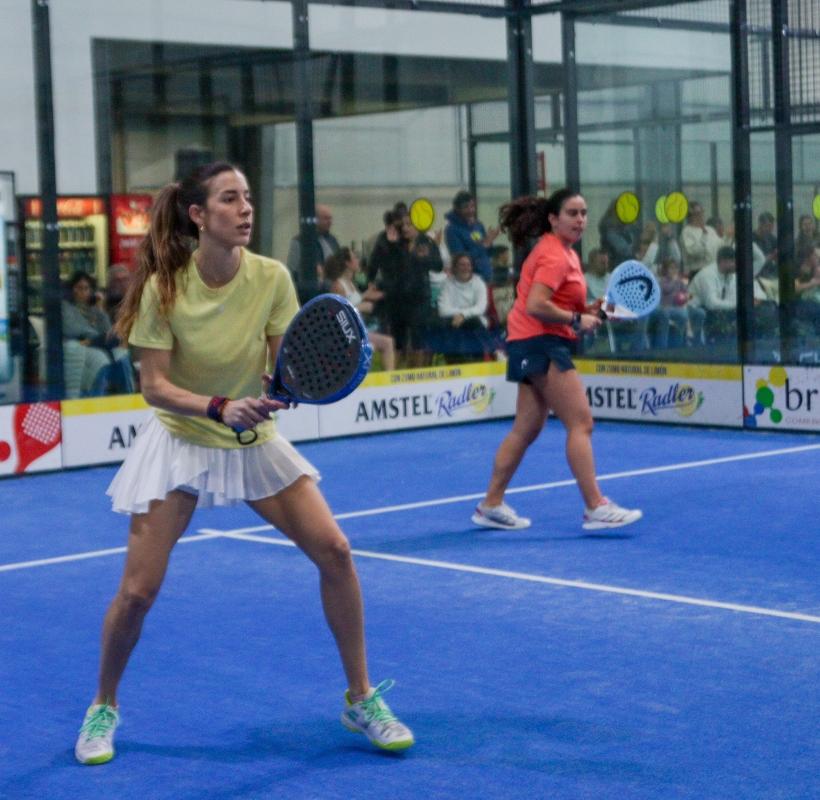 Silvia Ávila suma su tercera victoria consecutiva en el Circuito Provincial de Pádel, en una tercera jornada que vio a Dani Pérez regresar a...