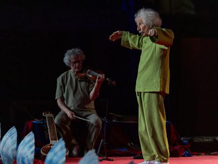 El Brujo regresa al Teatro Juan Bravo con ‘Iconos o la exploración del destino’, cargado de tragedia y humor