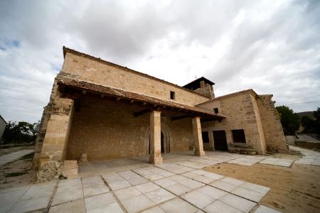 Iglesia de Santa María del Arrabal puerta de entrada