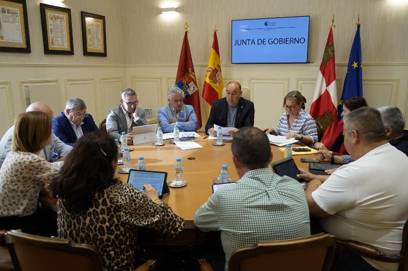 La productora cinematográfica Esther García recibirá el próximo 11 de junio el Premio Especial Diputación de Segovia 2025, en una gala que...