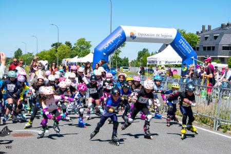 Varios escolares de los centros rurales destacan en la final provincial de Atletismo, en un fin de semana en el que también disfrutaron los...