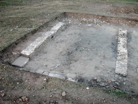 Imagen Excavación de edificio en el barrio central.