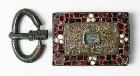 Imagen Broche de cinturón. Museo de Segovia (foto: J. M. Cófreces).