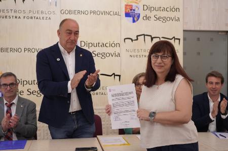 Miguel Ángel de Vicente preside el acto de toma de posesión de cinco funcionarios de la Diputación de Segovia