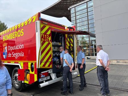 Imagen Una bomba nodriza de la Diputación de Segovia sirve de ejemplo en...