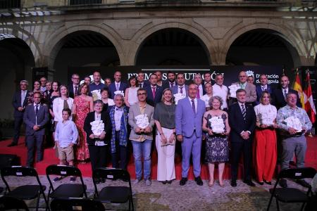 Imagen Diez ejemplos de deseos segovianos cumplidos centran el acto de entrega...