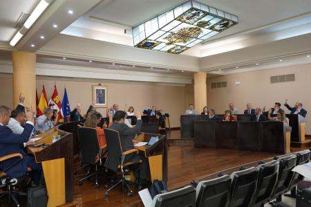 Imagen El Pleno de la Diputación acuerda exigir al Gobierno de España una...