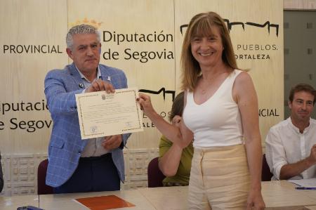 Cinco funcionarias toman posesión de sus plazas en la Diputación de Segovia como operarias de lavandería, costura y limpieza