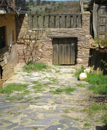 Construcción restaurada. EL NEGREDO