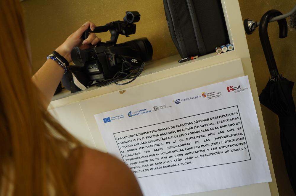 La Diputación agradece a cuatro jóvenes menores de treinta años su trabajo durante un año gracias al Programa FSE + 2021-2027 de la UE y la...