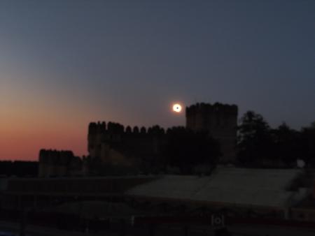 La provincia de Segovia fue el mirador perfecto durante el histórico eclipse solar total y el medio rural se llenó de personas para vivir el...