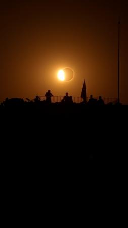 La provincia de Segovia fue el mirador perfecto durante el histórico eclipse solar total y el medio rural se llenó de personas para vivir el...