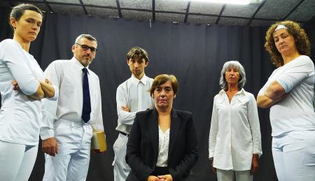 El debut de Telón Negro en la Muestra Provincial llega al Teatro Juan Bravo este fin de semana, tras las actuaciones de Y Ahora Q, Zereia y...