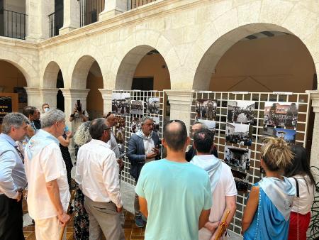 Una exposición recoge las imágenes del peregrinaje de la Virgen de El Henar por la Comunidad de Villa y Tierra de Cuéllar, gracias a la...