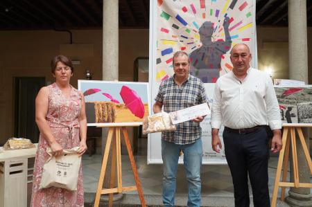 El jurado del concurso fotográfico de Arte en la Naturaleza elige las fotos de David Vidal, Juan Enrique del Barrio y José Manuel Cófreces...